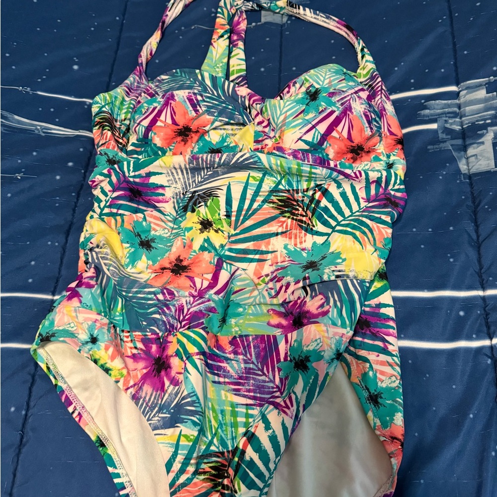 Catalina One Piece Swim Suit Size Large